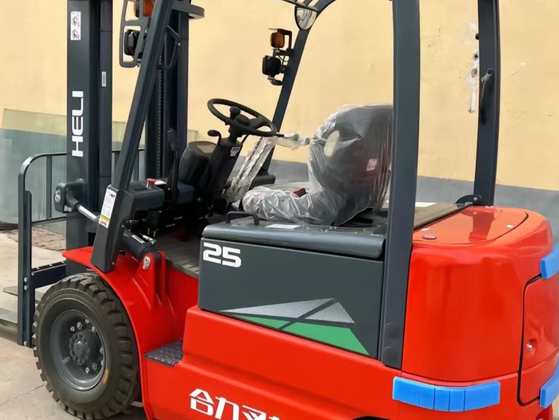 HELI 2.5 Electric forklift