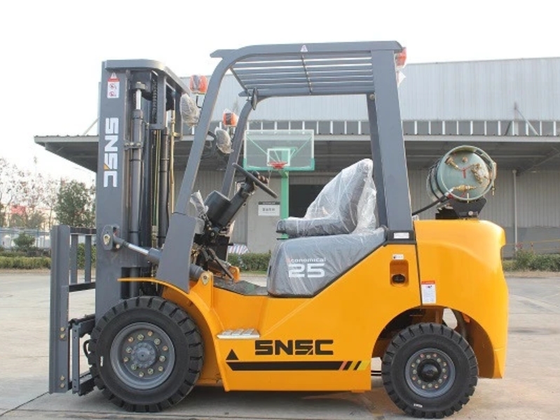 SNSC 2.5ton natural gas forklift