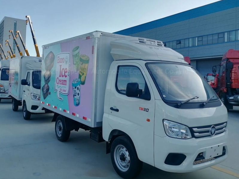 Fukuda Refrigerated Truck