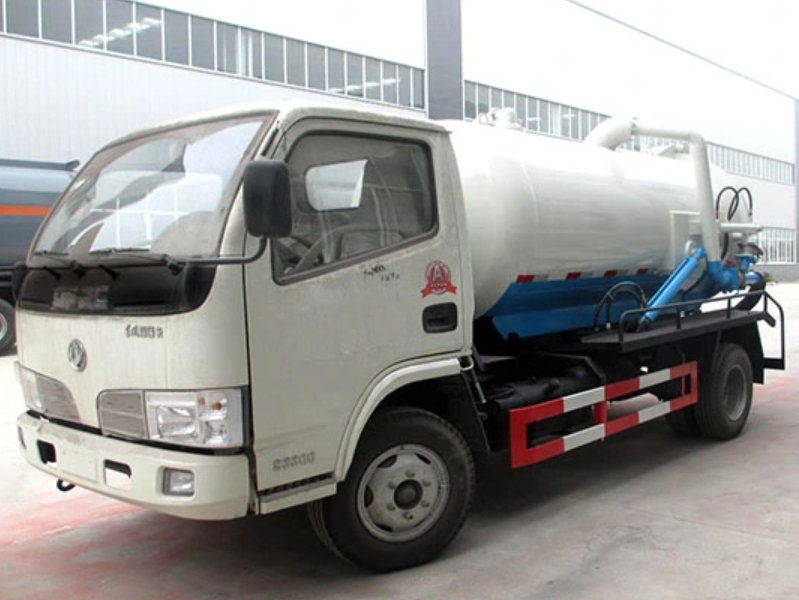DONGFENG Suction Sewage Truck