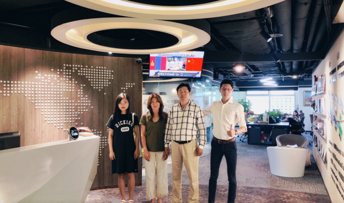 Mongolia Clients Visited HARMAC Office and ZOOMLION Factory