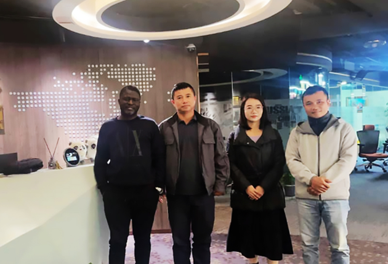 Sierra Leone Clients Visited HARMAC Office and XCMG Factory